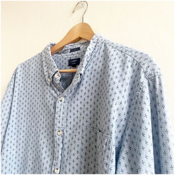 J. Crew Men’s Slim Chambray Long Sleeve Button Down Size XL Dot Print Preppy - Picture 5 of 11